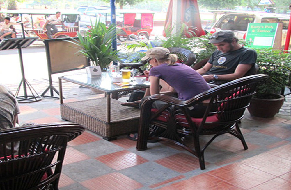 Golden Noura Villa-Pub & Restaurant Phnom Penh Zewnętrze zdjęcie